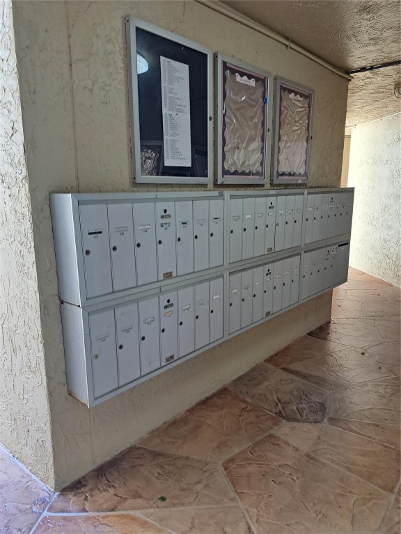 SUNRISE LAKES IV - Residential