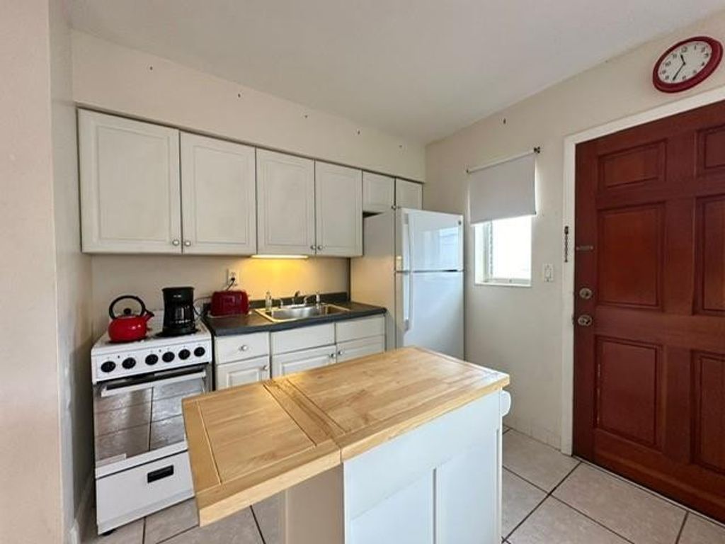 Photo of 3312 SE 5th Street, Pompano Beach, FL 33062 (MLS # F10469024)