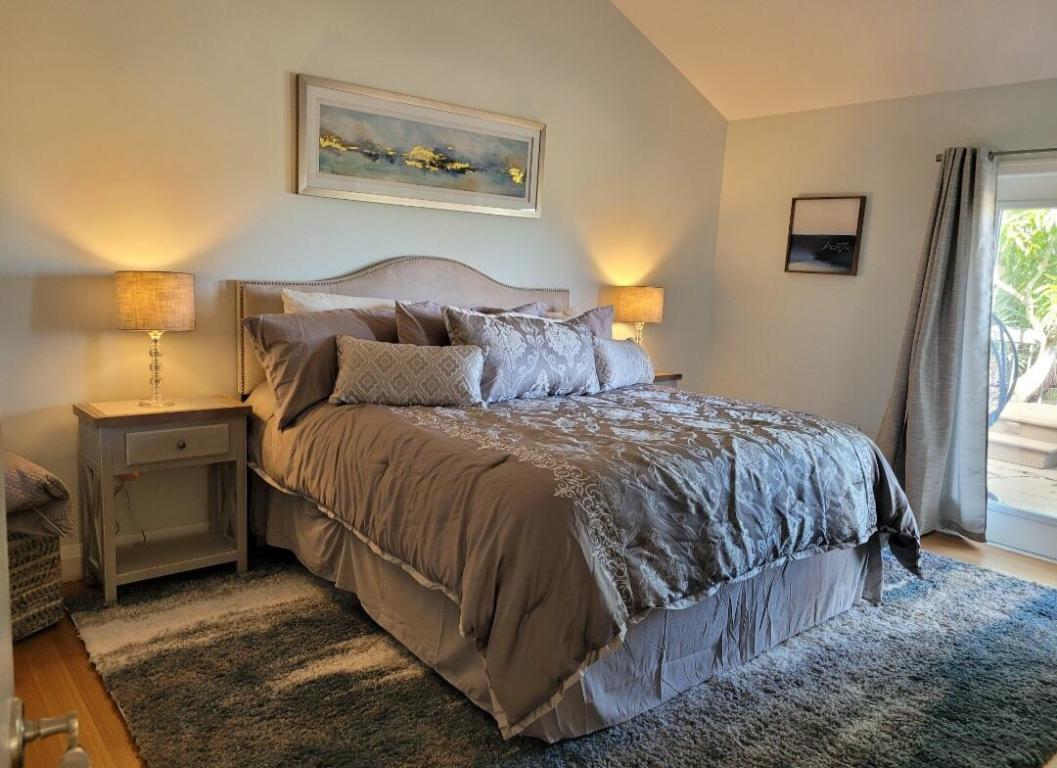 RIDGE AT THE BLUFFS - Residential Lease