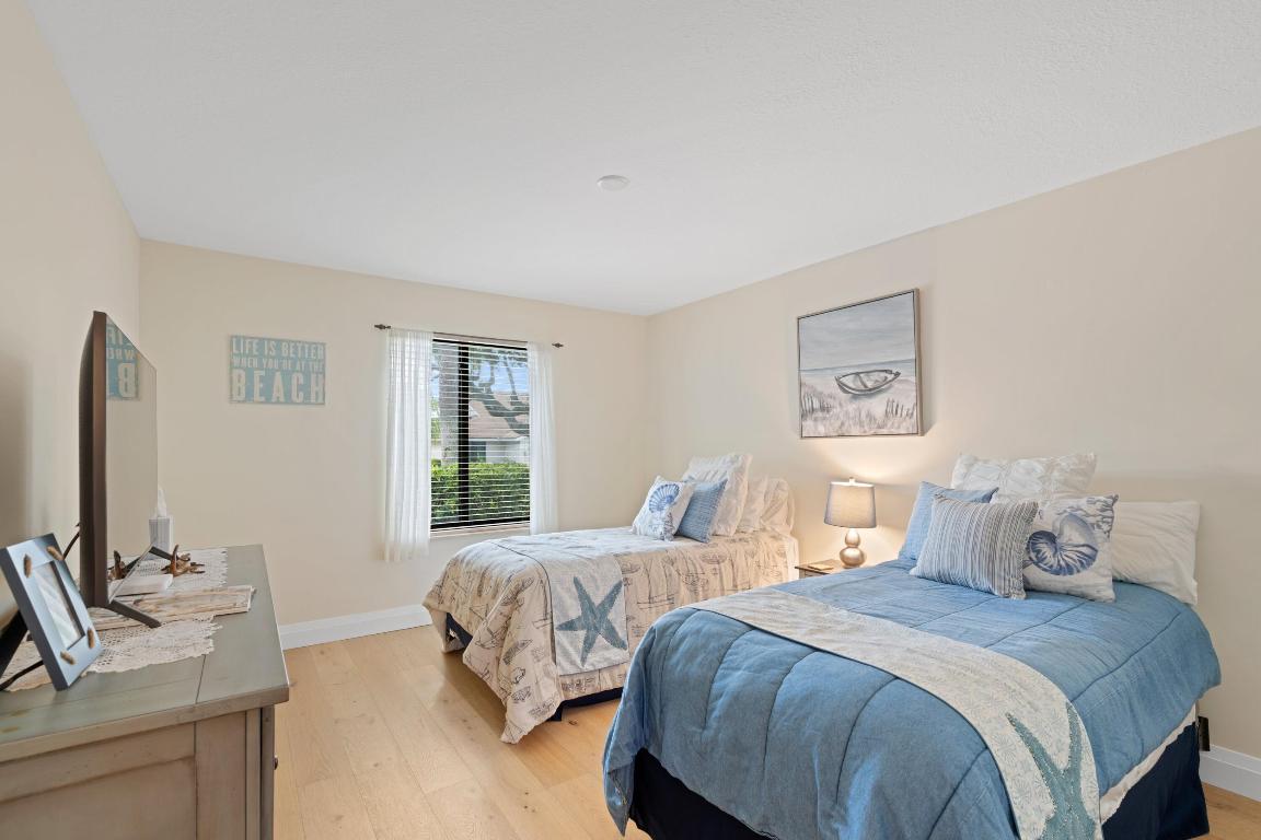 RIDGE AT THE BLUFFS - Residential Lease