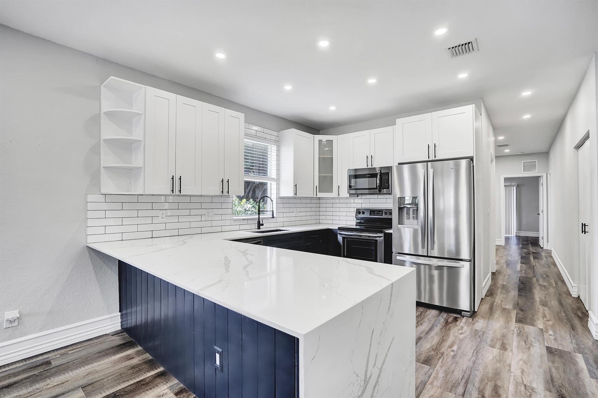 724 SW 9th Street
