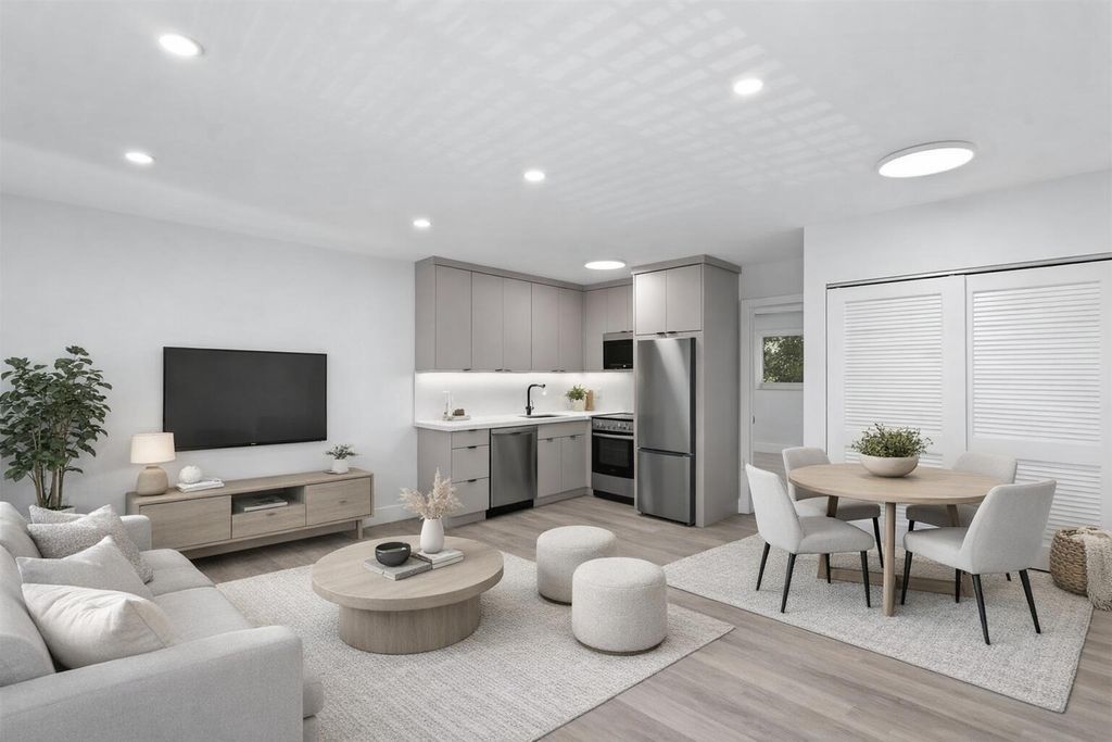 Photo of 1101 NE 18th Avenue #8, Fort Lauderdale, FL 33304 (MLS # B26017940)