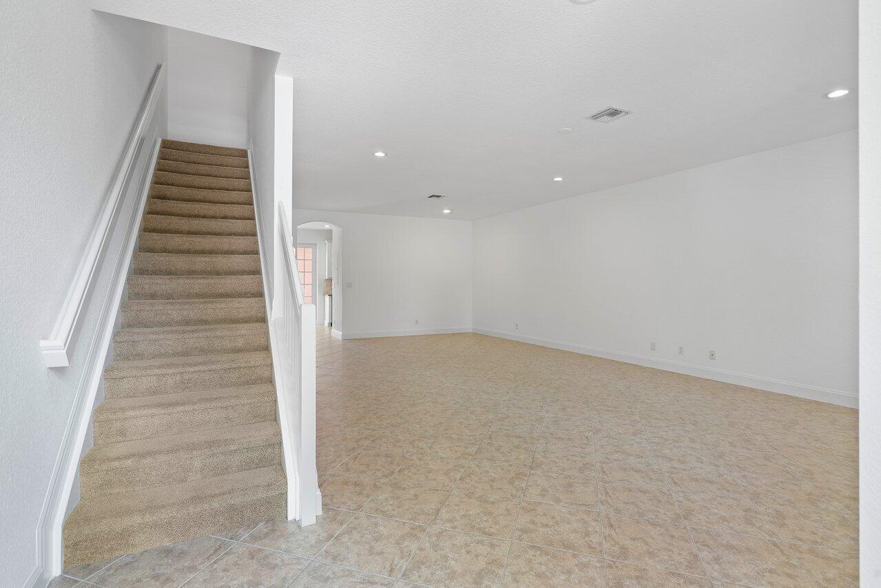 CANTERBURY PLACE - Residential Lease