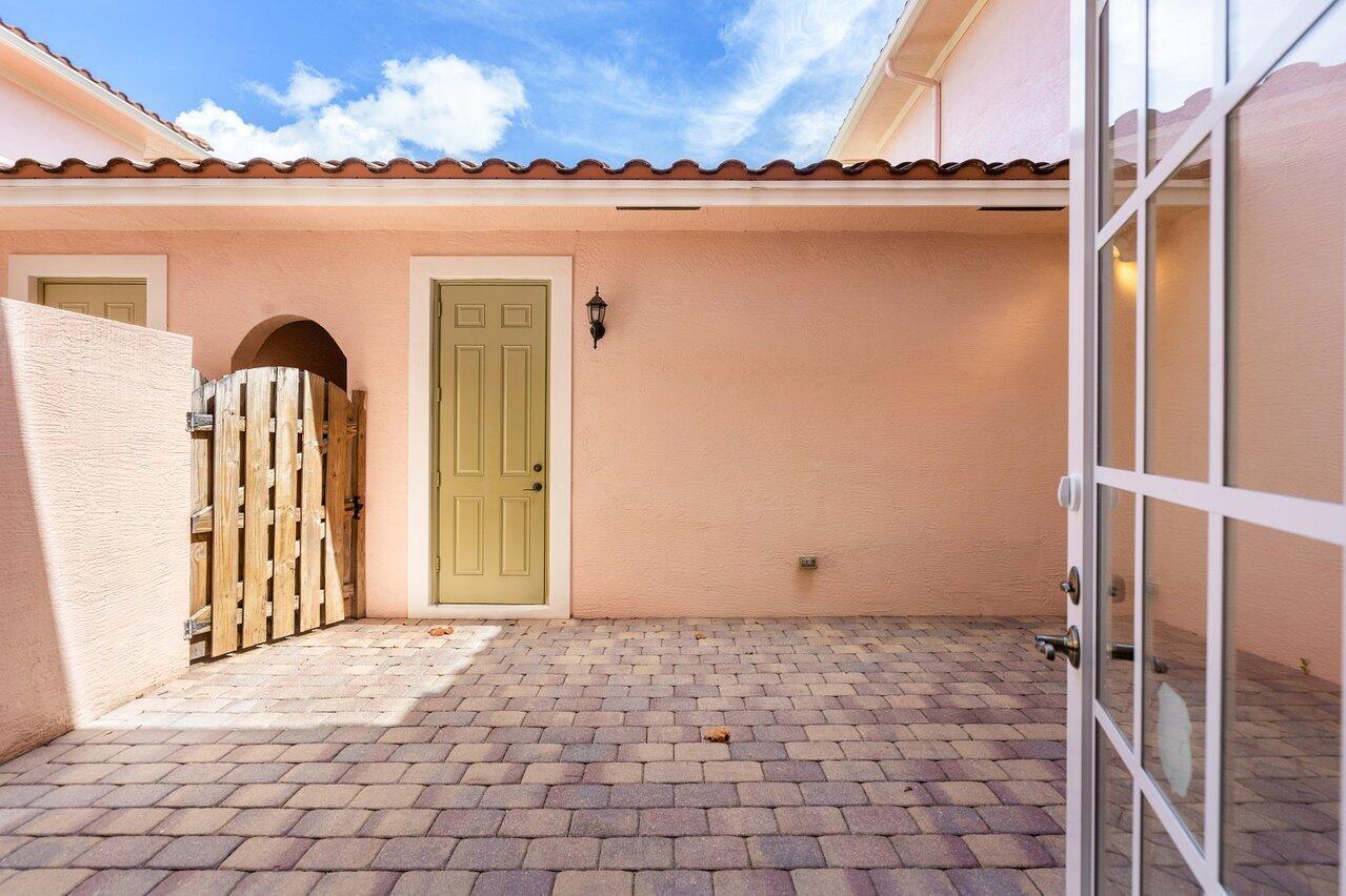 CANTERBURY PLACE - Residential Lease