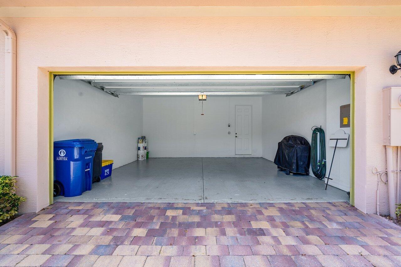 CANTERBURY PLACE - Residential Lease