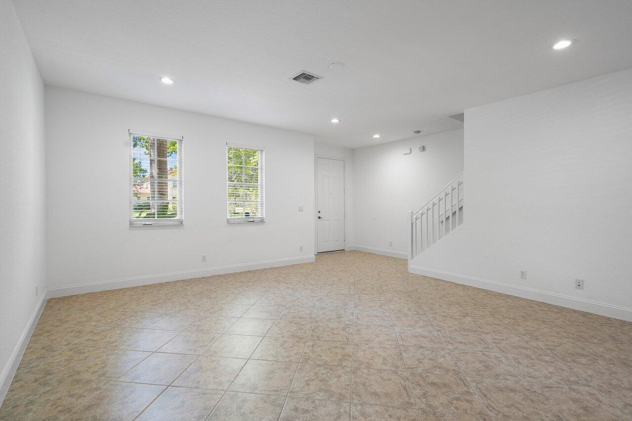 CANTERBURY PLACE - Residential Lease