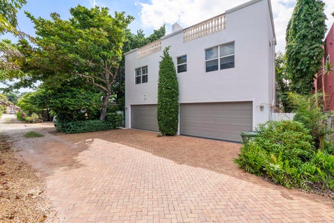 Tiny photo for 1107 NE 2ND Street, Fort Lauderdale, FL 33301 (MLS # B26087604)