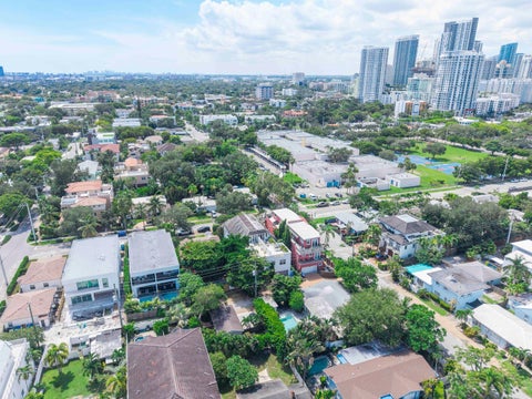 Tiny photo for 1107 NE 2ND Street, Fort Lauderdale, FL 33301 (MLS # B26087604)