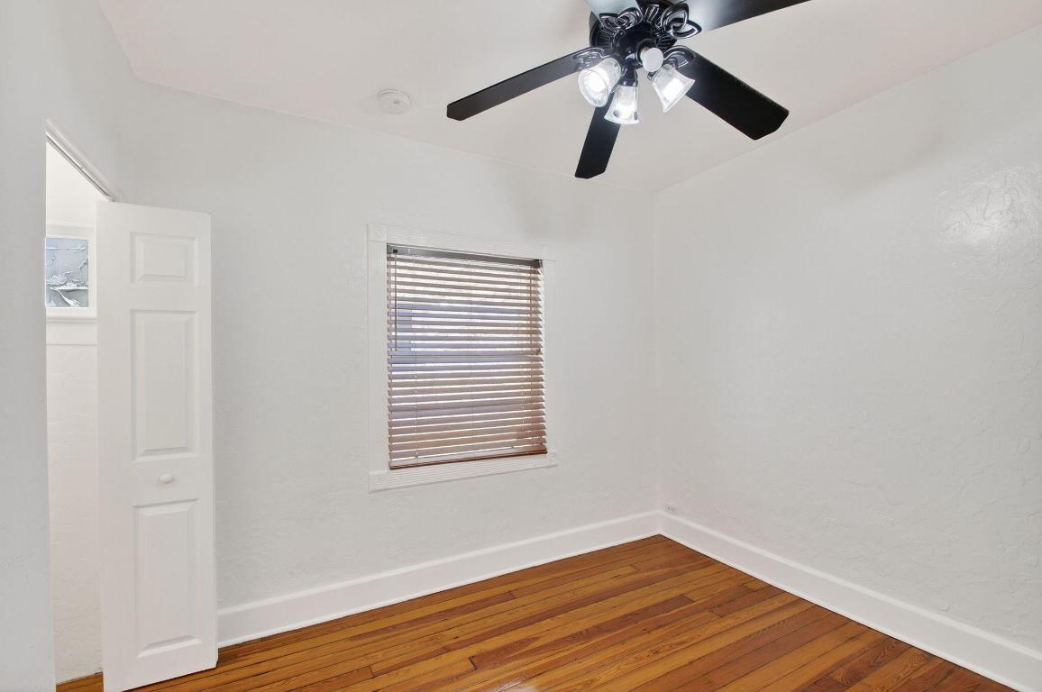 LAKE WORTH TOWN OF - Residential