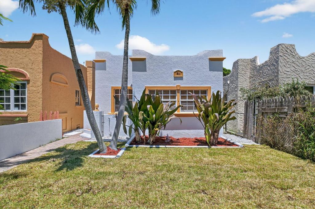 Photo of 511 S K Street, Lake Worth Beach, FL 33460 (MLS # R11099517)