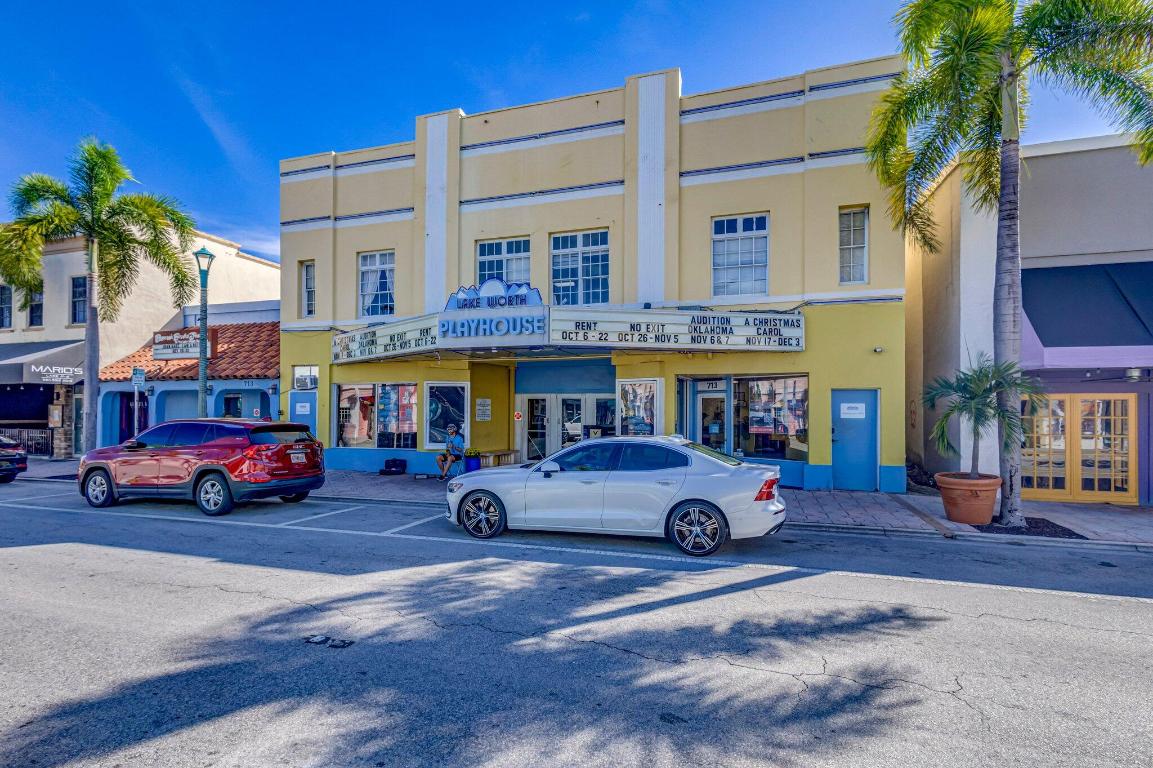LAKE WORTH TOWN OF - Residential