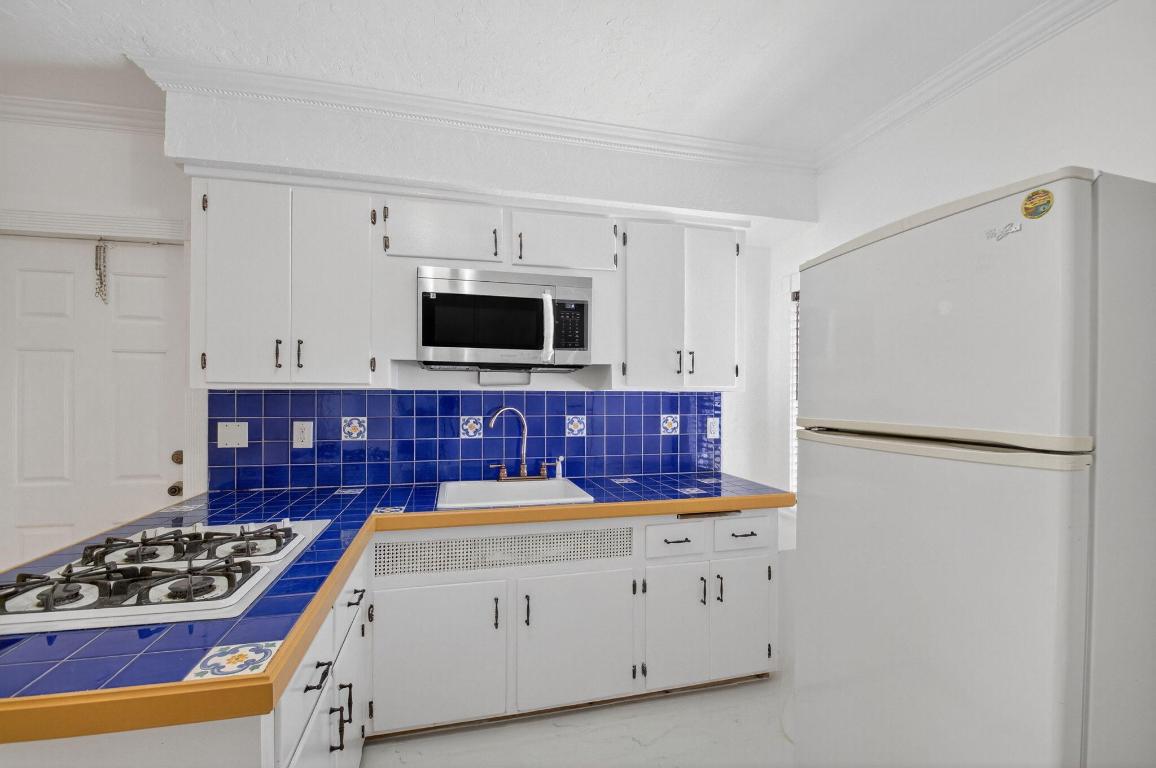 LAKE WORTH TOWN OF - Residential