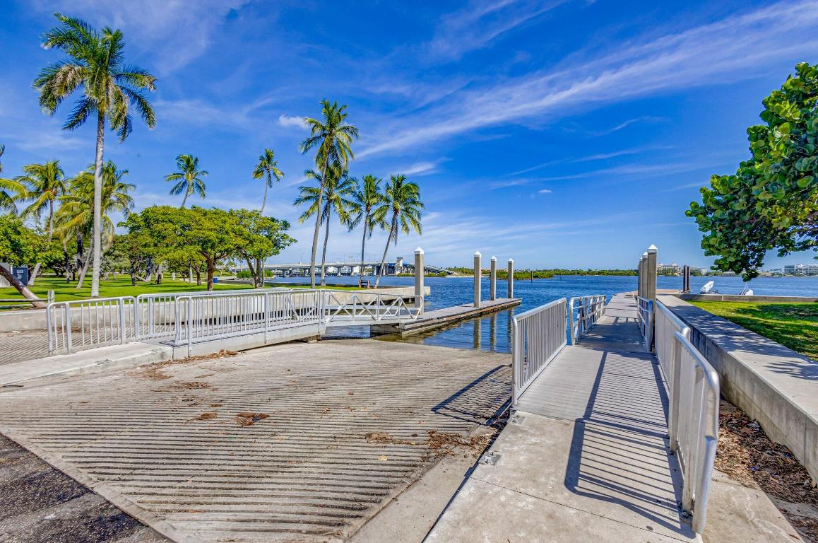 LAKE WORTH TOWN OF - Residential