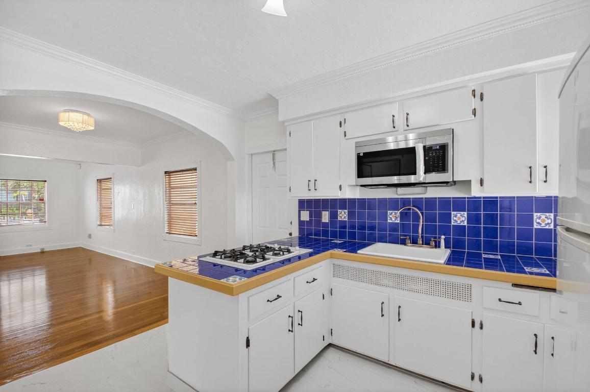 LAKE WORTH TOWN OF - Residential