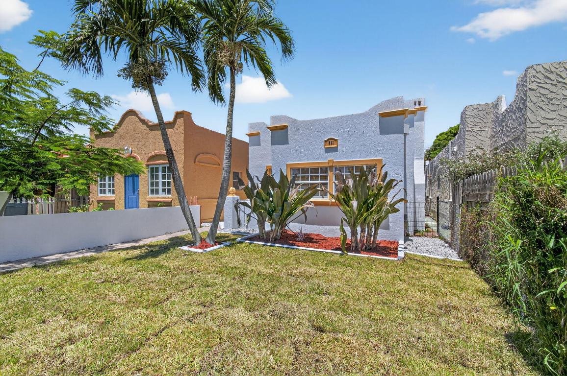 LAKE WORTH TOWN OF - Residential