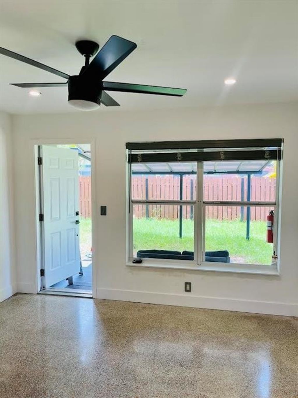 Photo of 975 NE 40th Street #B, Oakland Park, FL 33334 (MLS # F10499020)