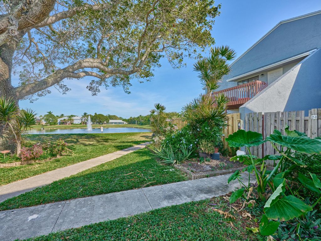 Photo of 21 Crossings B Circle #B, Boynton Beach, FL 33435 (MLS # R11039330)