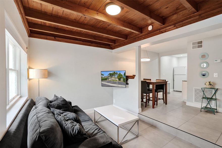 ADORABLE COTTAGE STYLE APARTMENT IN DESIRABLE RIO VISTA / 17TH ST / PORT AREA. FULLY REMODELED
W/HIGH END FINISHES & NEW FIXTURES & AC. CHARMING BEAM CEILING W/ BONUS OFFICE/DEN ROOM.
QUIET AND PRIVATE. CLOSE TO SHOPPING, DINING, GOOD ACCESS TO HIGHWAYS & AIRPORT, TOP RATED
ELEMENTARY SCHOOL. WASHER / DRYER ON PREMISES. AVAILABLE UNFURNISHED. ANNUAL
LEASE ONLY. NO SMOKERS. PETS CONSIDERED. MIN CREDIT SCORE ALL ADULTS 675+. WATER / TRASH /
BASIC YARD SERVICE INCLUDED. TENANT PAYS ELEC, AND INTERNET/CABLE, PEST ETC AS DESIRED.