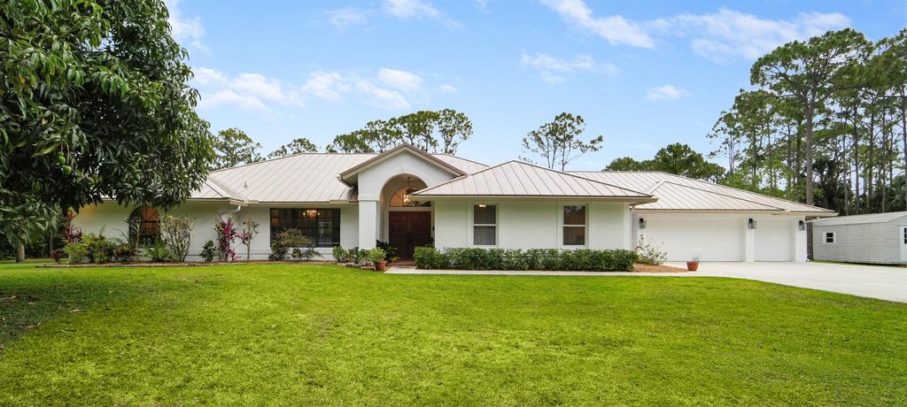 Photo of 15864 78th Drive N, Palm Beach Gardens, FL 33418 (MLS # R11089340)