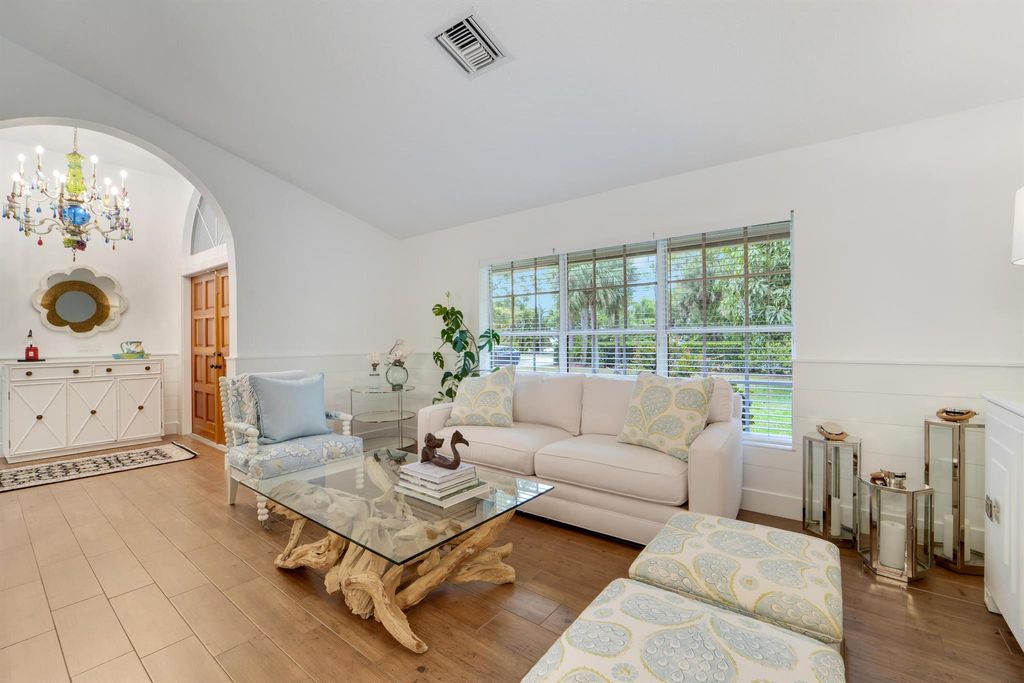 Photo of 15864 78th Drive N, Palm Beach Gardens, FL 33418 (MLS # R11089340)