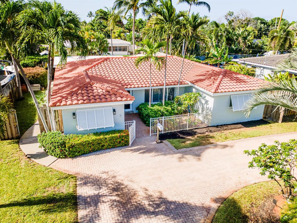 Photo of 1341 NE 46th Street, Oakland Park, FL 33334 (MLS # R11109083)