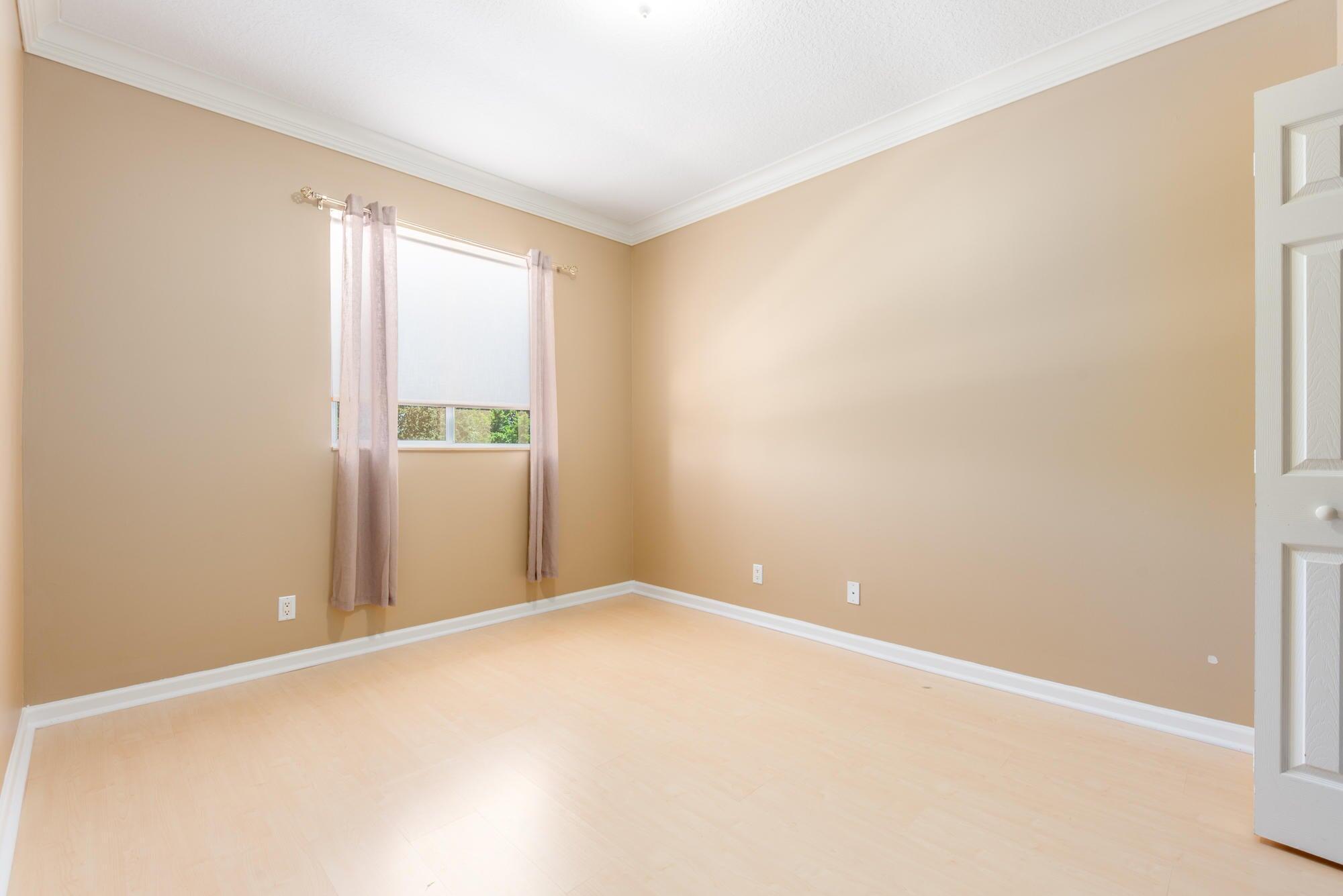 PALMYRA ESTATES - Residential Lease