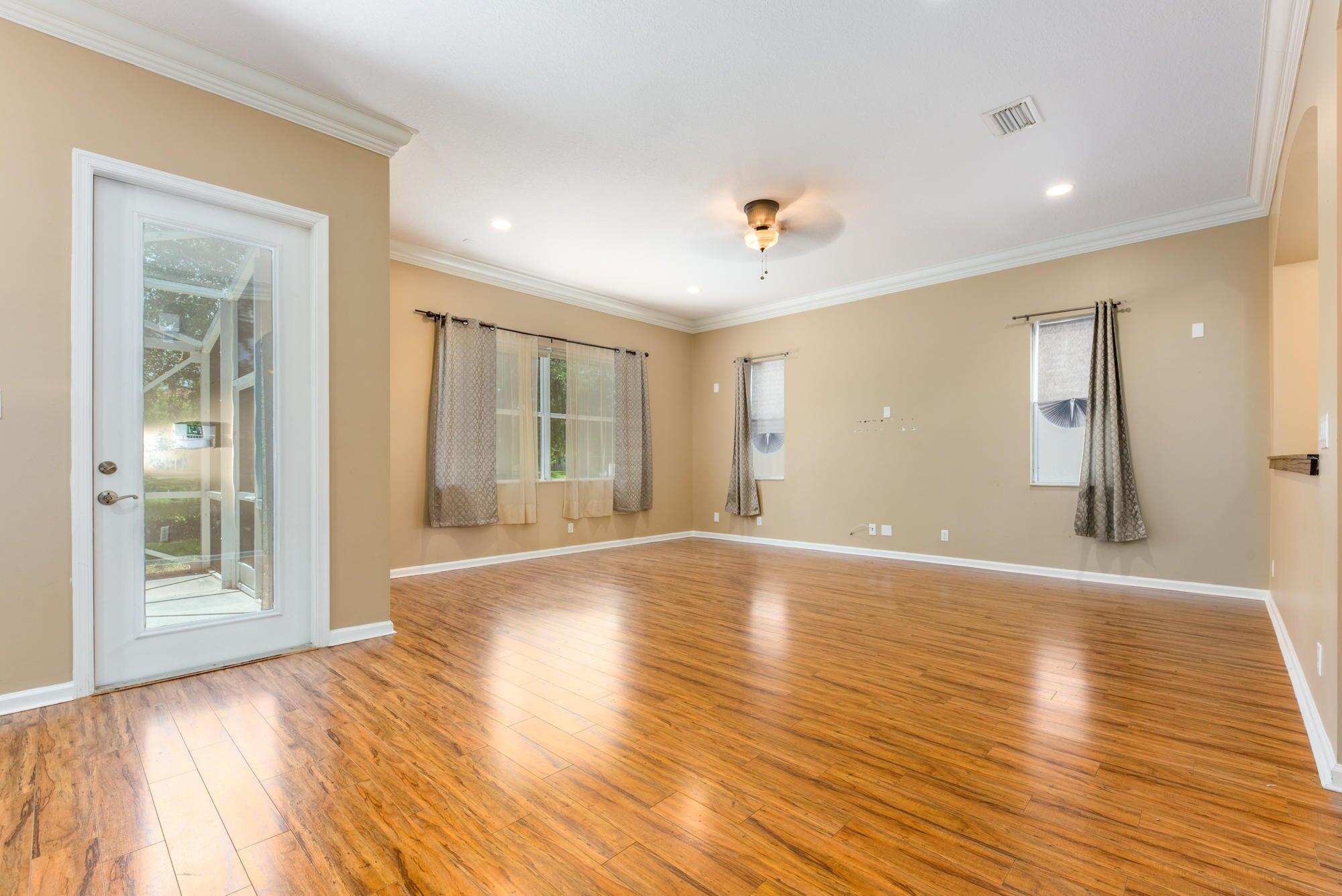 PALMYRA ESTATES - Residential Lease