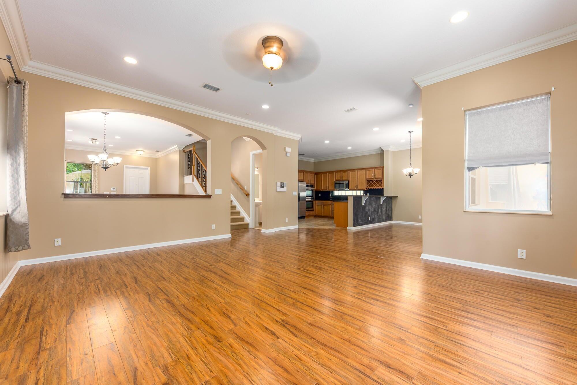 PALMYRA ESTATES - Residential Lease