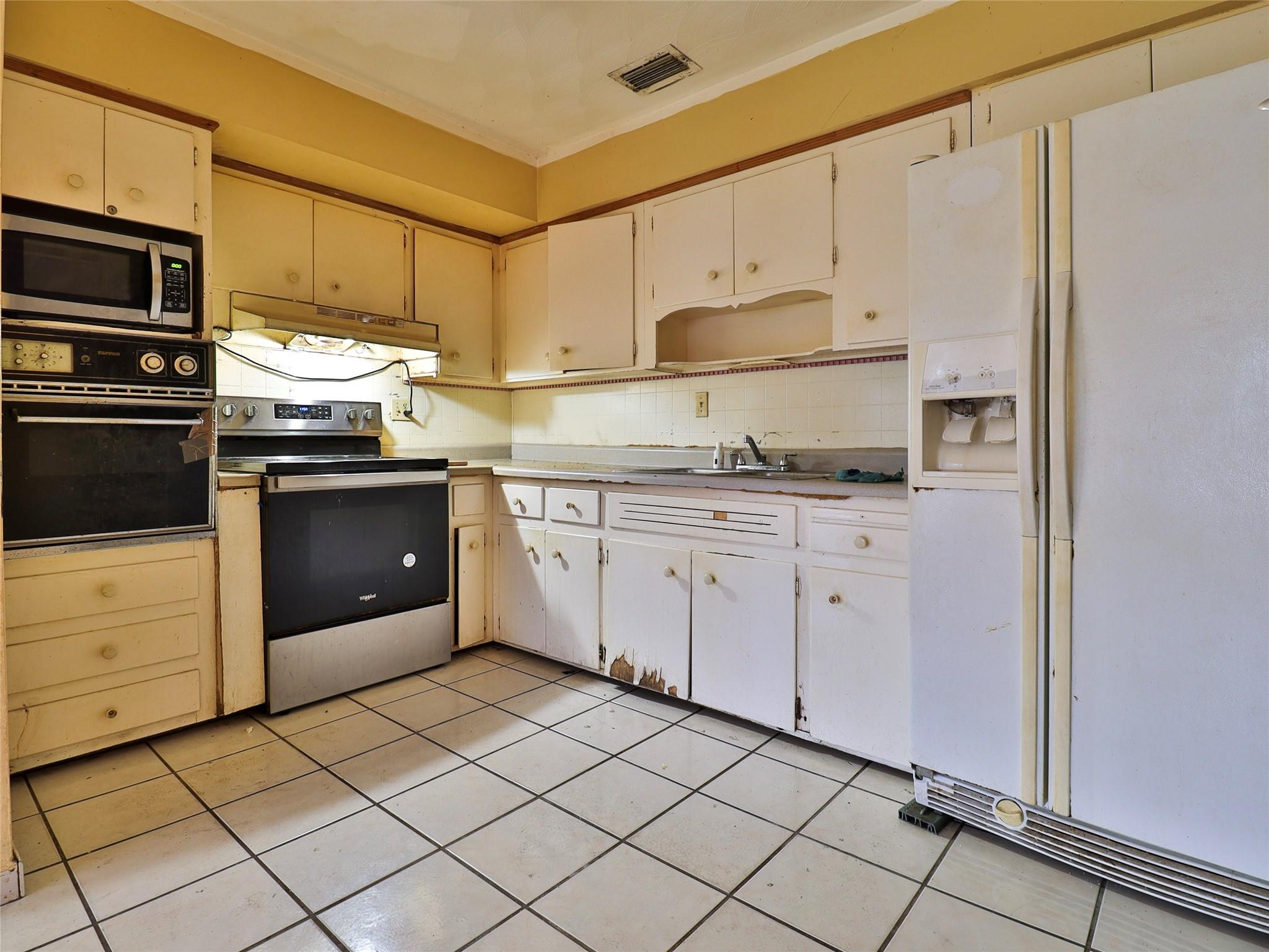 Golf Park Sec 02 - Residential