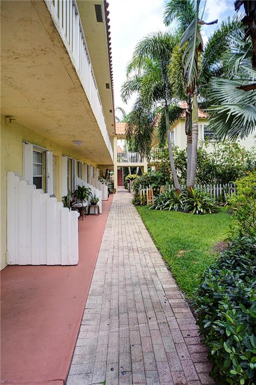 Tudor Manor - Residential