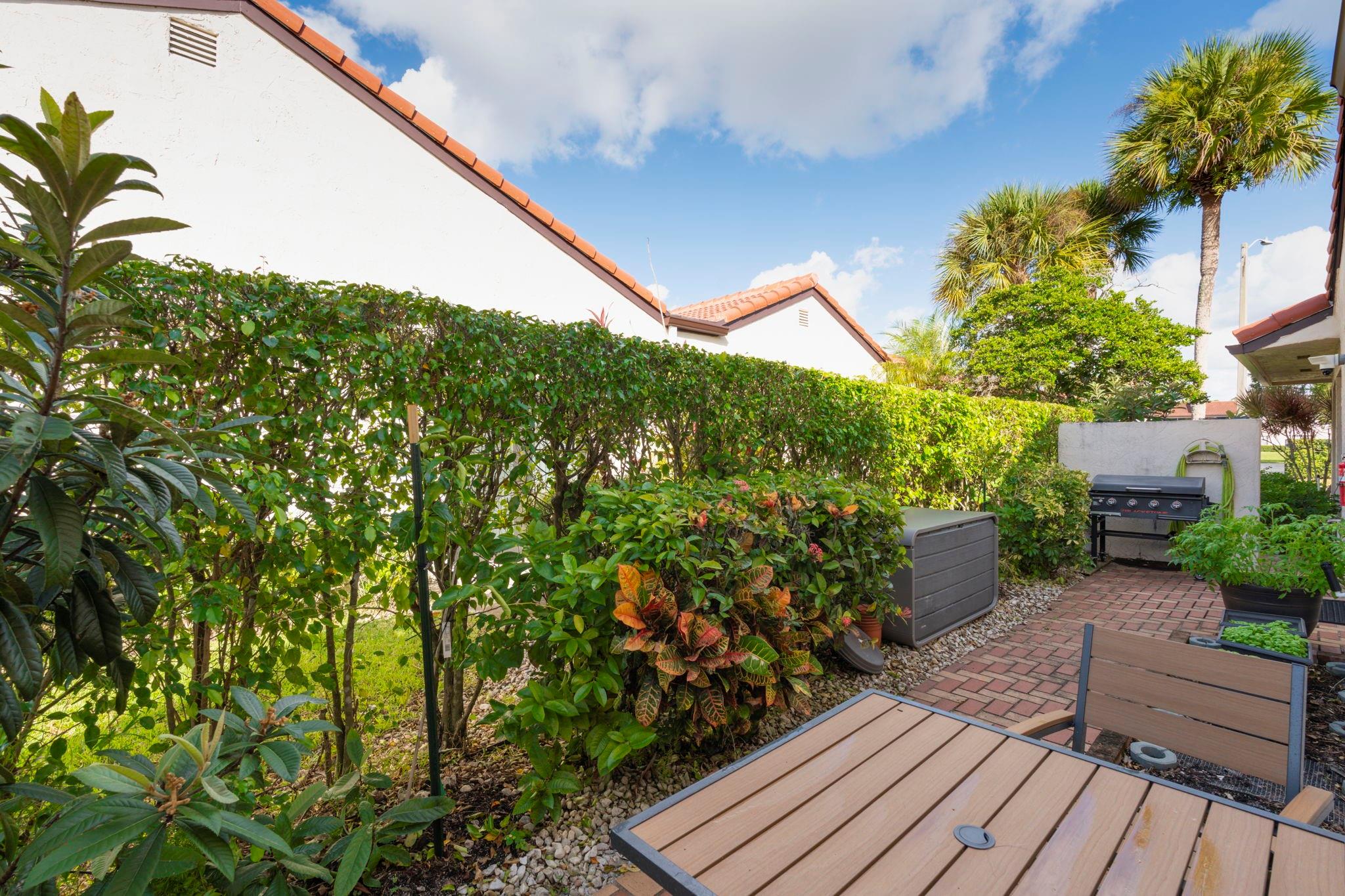 Greens of Boca Lago - Residential