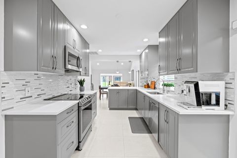 8020 Eastlake Drive Boca Raton FL 33433