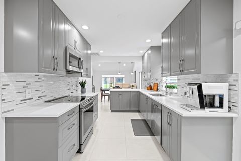 Photo of 8020 Eastlake Dr #11A, Boca Raton, FL 33433 (MLS # F10534537)