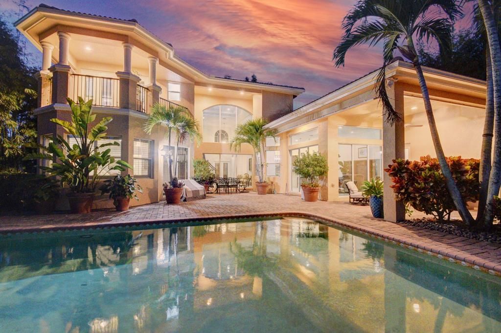 Photo of 8814 Wellington View Drive, West Palm Beach, FL 33411 (MLS # R10776450)