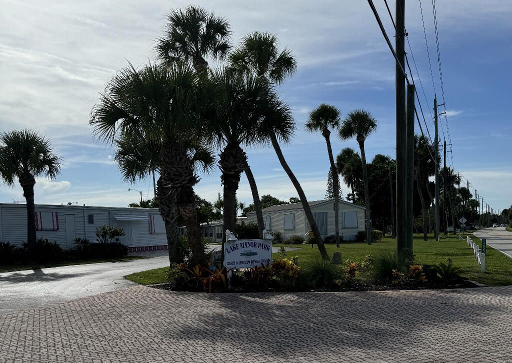 Photo of 13827 S Indian River Drive #40, Jensen Beach, FL 34957 (MLS # B26031247)