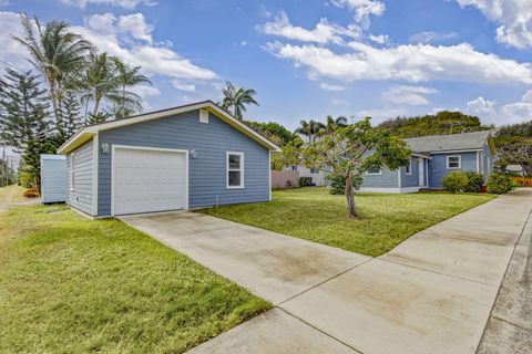 A home in Lake Worth Beach