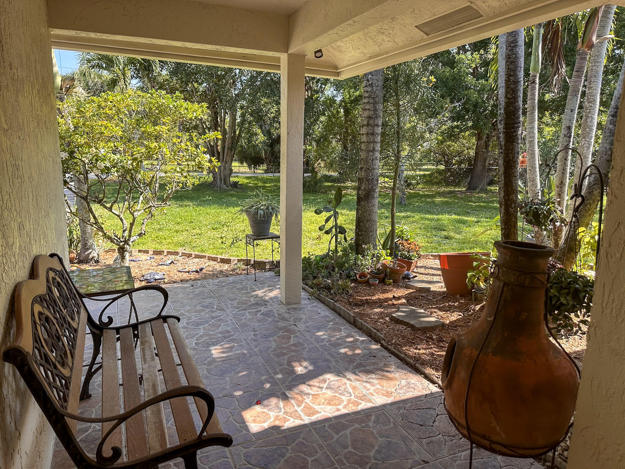 PALM BEACH RANCHETTES - Residential