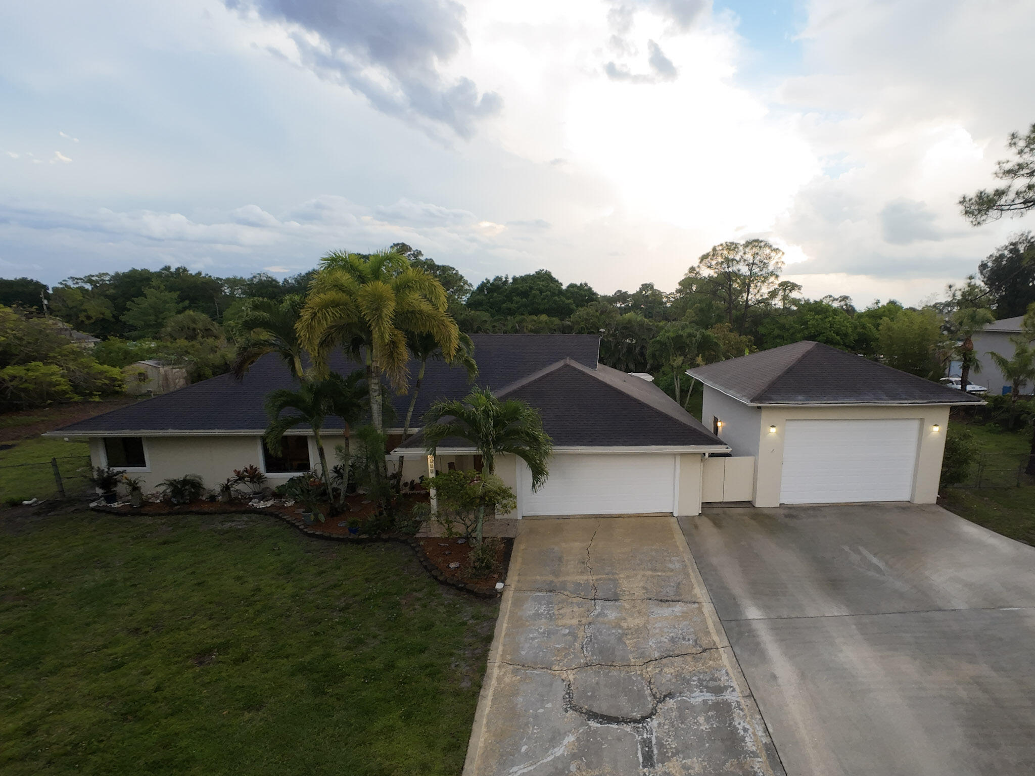 PALM BEACH RANCHETTES - Residential