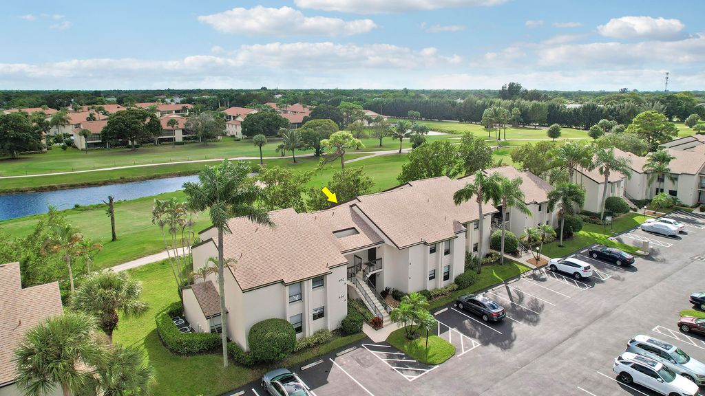 Photo of 402 Wingfoot Drive #B, Jupiter, FL 33458 (MLS # R11130453)