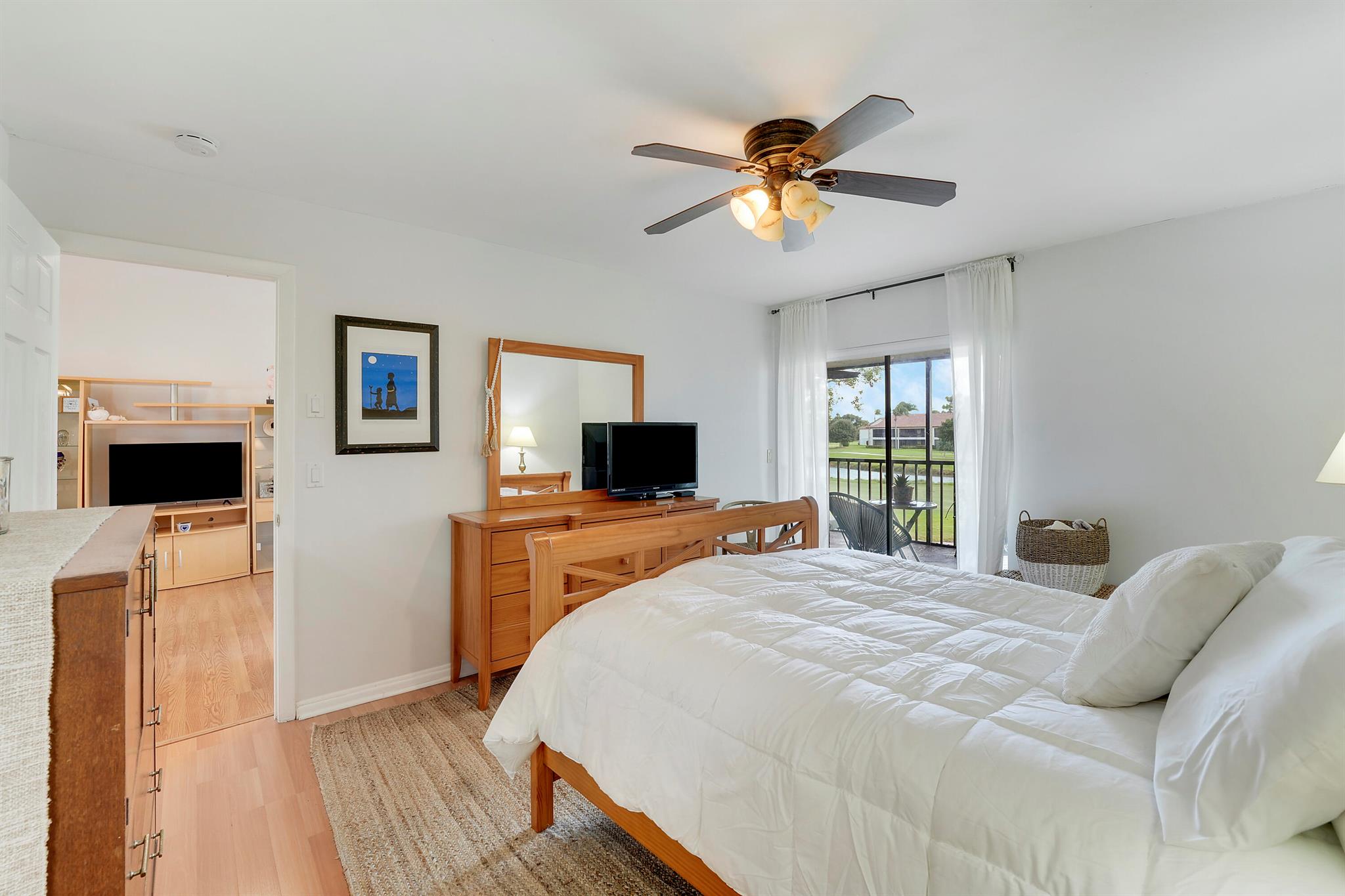 WINGFOOT CONDO - Residential