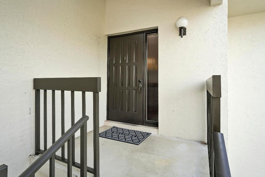 Photo of 402 Wingfoot Drive #B, Jupiter, FL 33458 (MLS # R11130453)