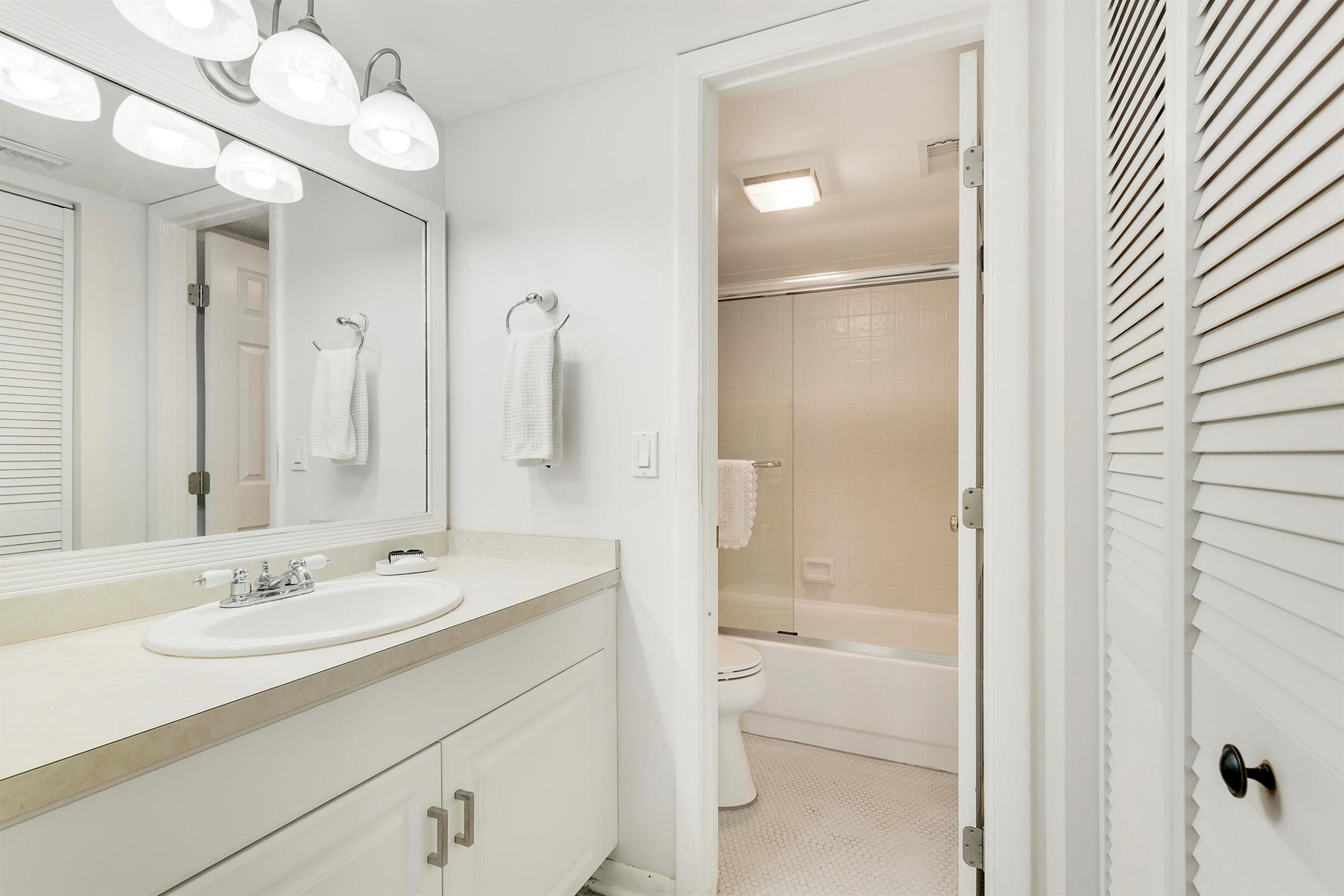 WINGFOOT CONDO - Residential