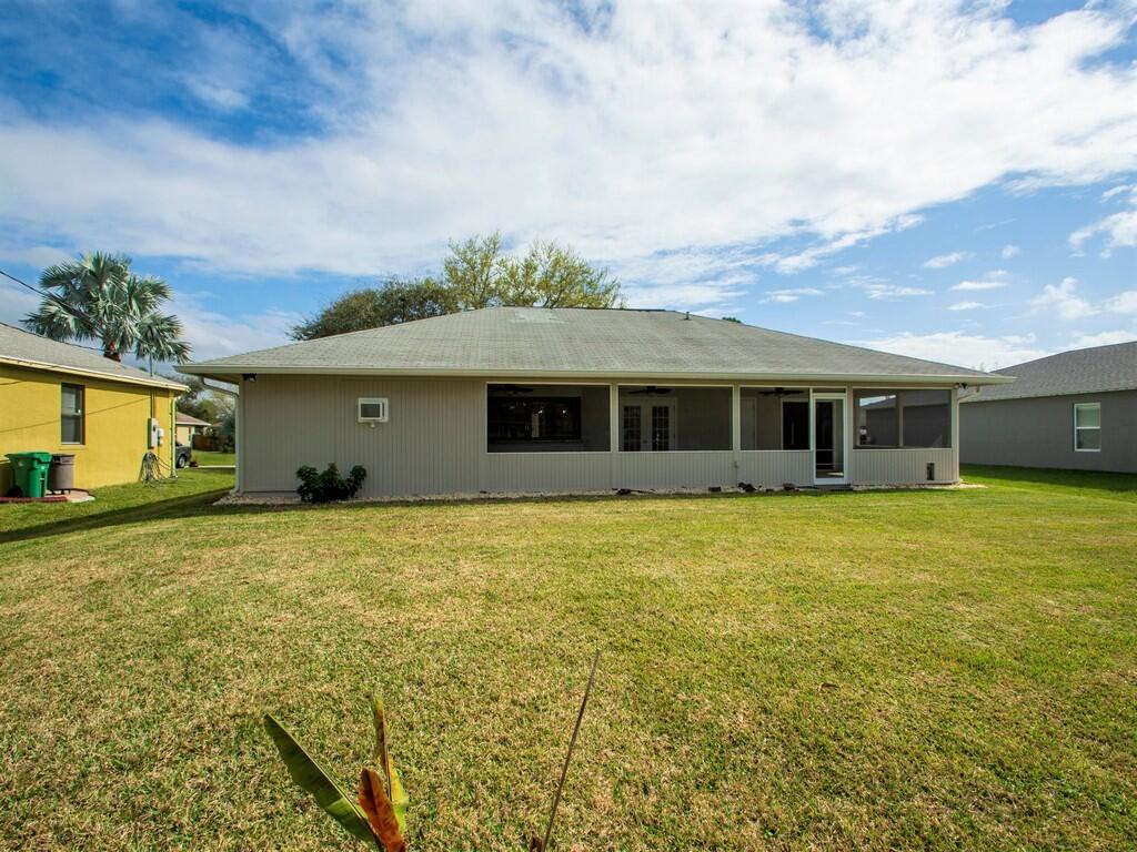 PORT ST LUCIE SECTION 13 - Residential Lease