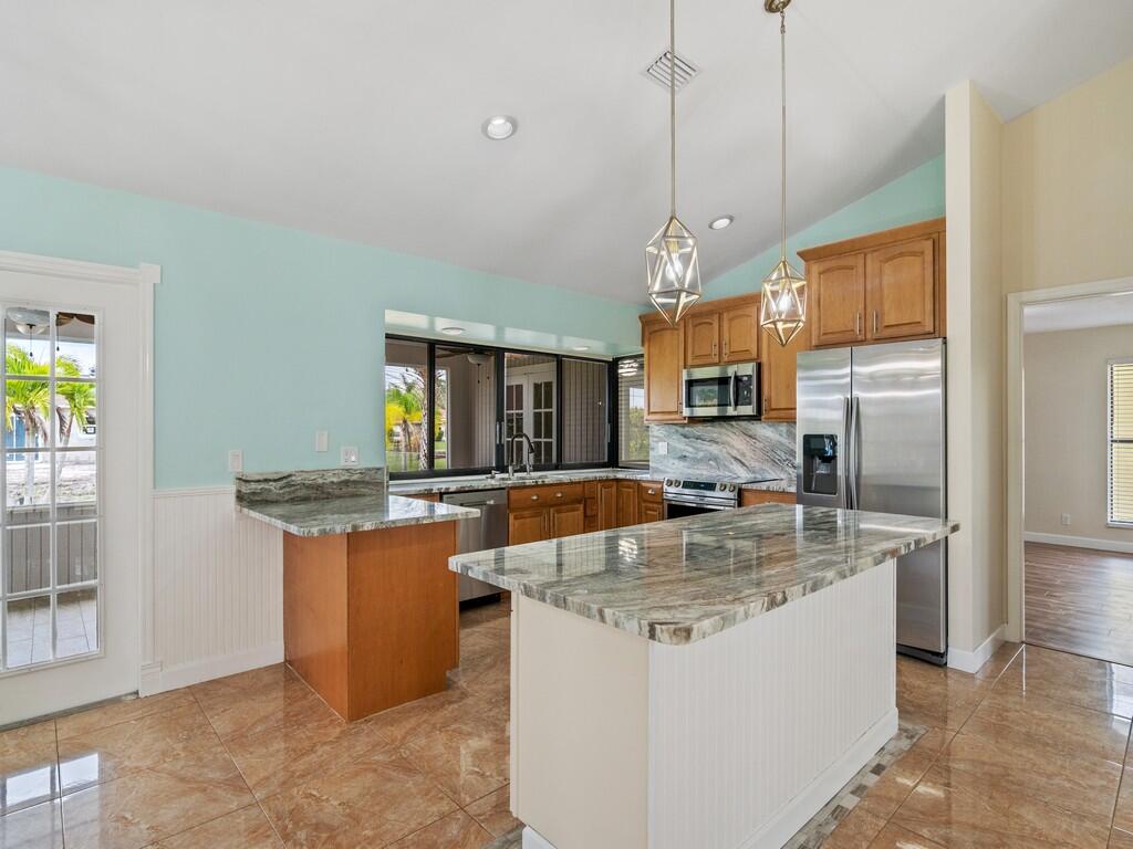 PORT ST LUCIE SECTION 13 - Residential Lease