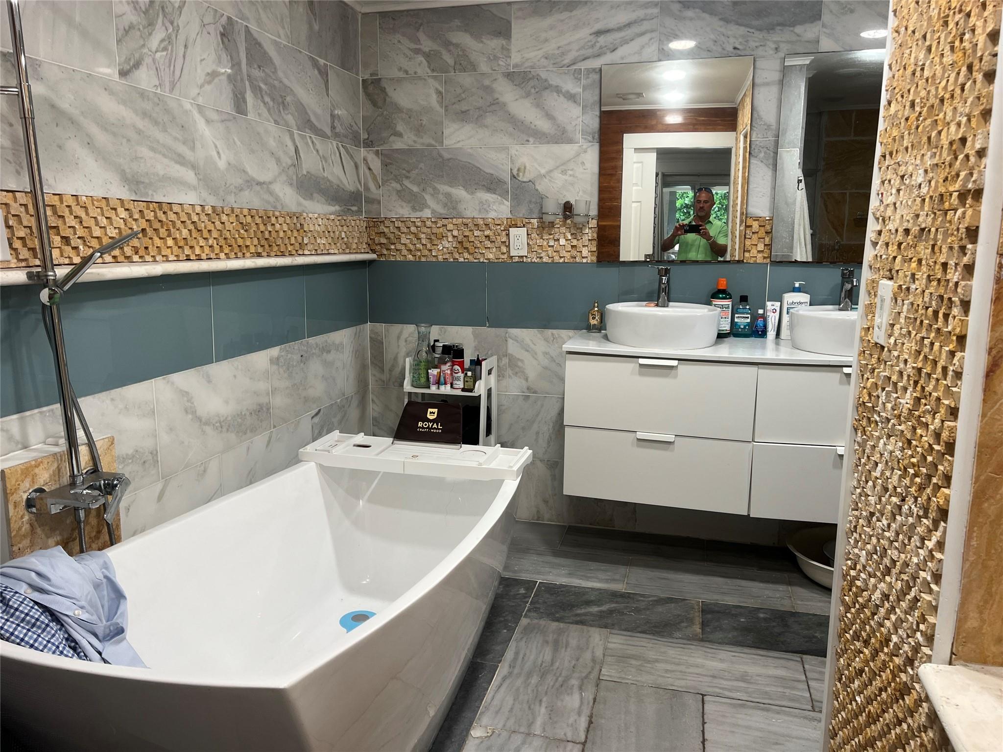 FOREST HILLS SOUTH - Residential