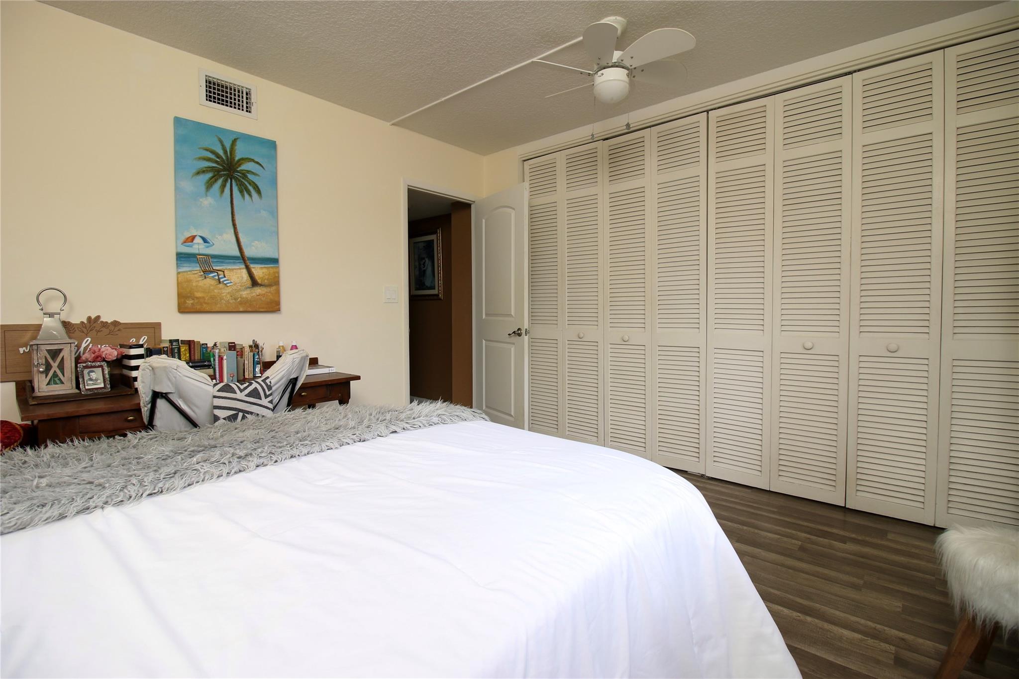 BRIARWOOD CLUB - Residential