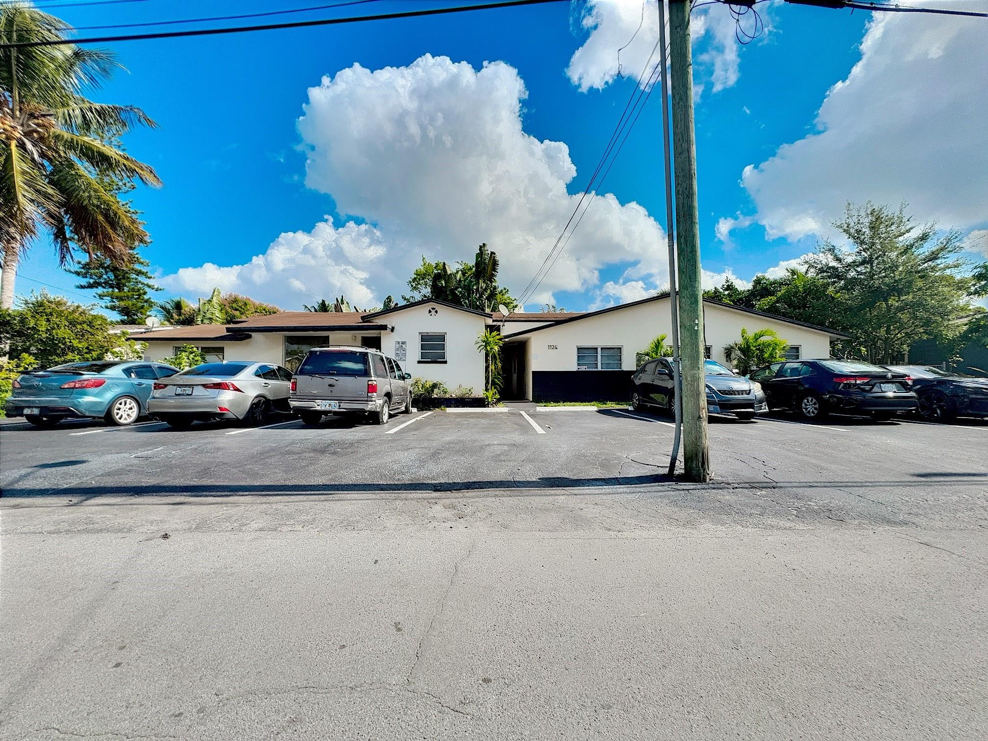 1124 NE 5th Ave