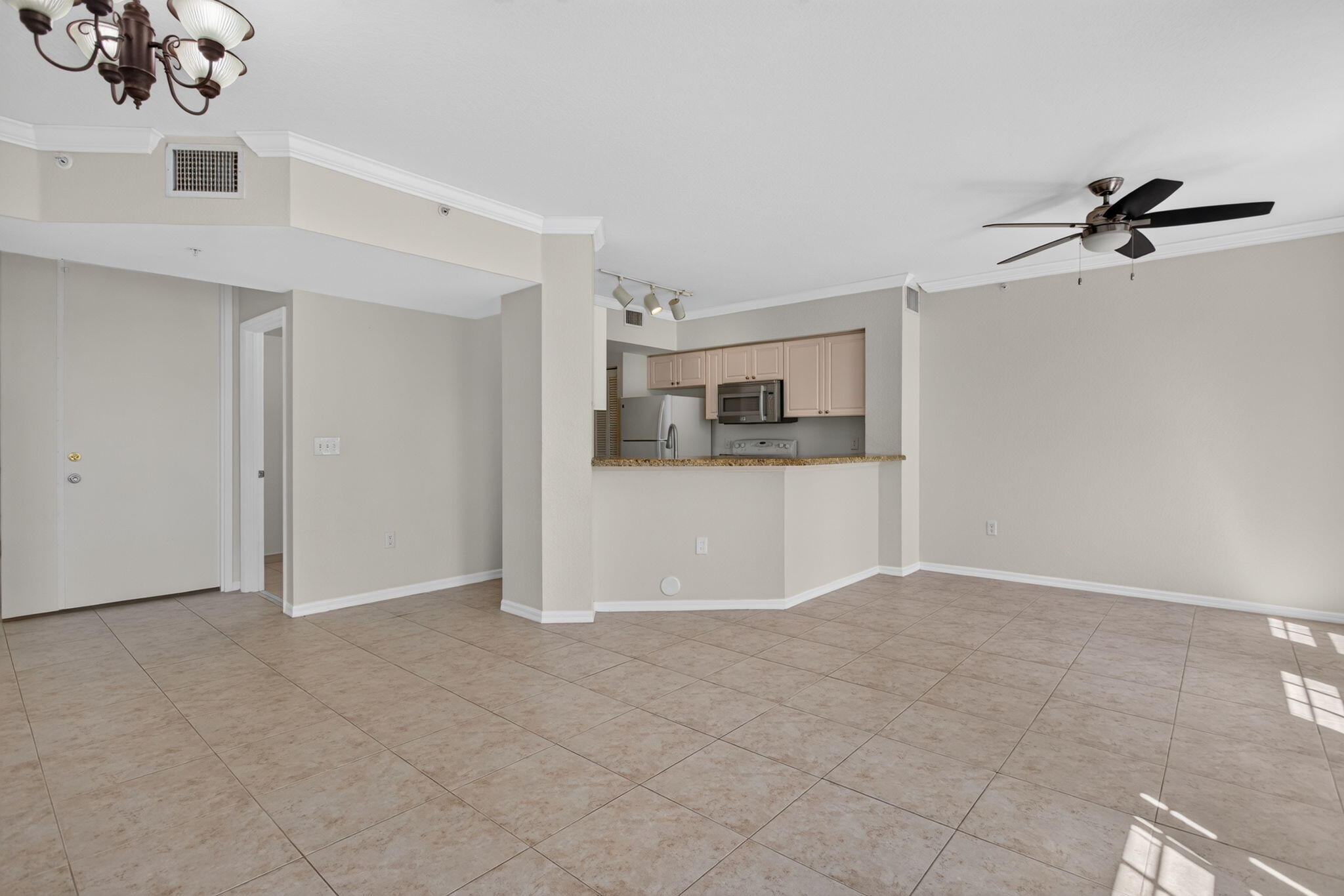6380 W SAMPLE Road 6380