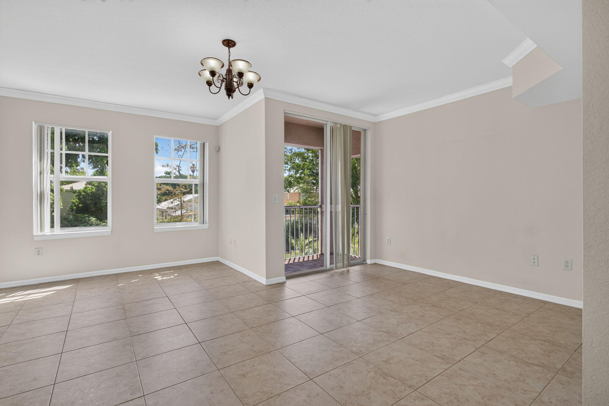 6380 W SAMPLE Road 6380
