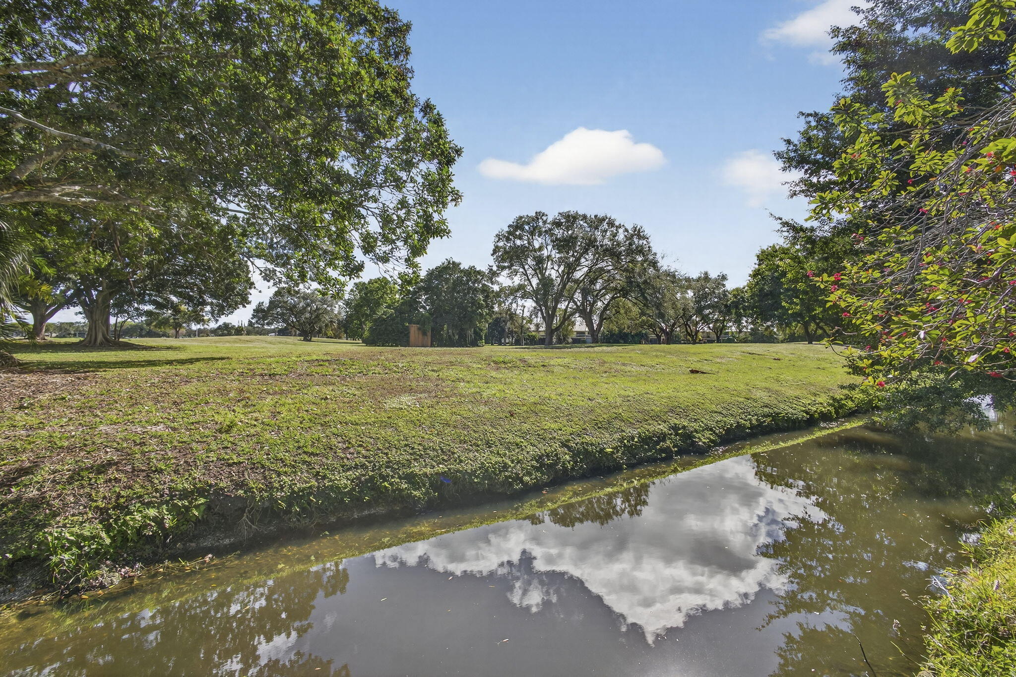 SOUTH SHORE 2 OF WELLINGTON - Residential